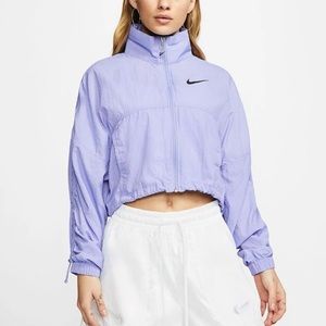 NIKE cropped windbreaker